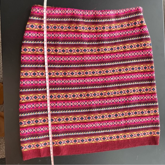 Boohoo Pink Tribal Mini Bodycon Sweater Skirt - Picture 7 of 9